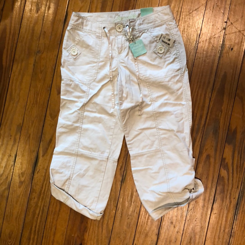 Light Khaki Cargo Capri Pants